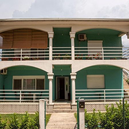 Apartment Monica Niksic Luaran gambar