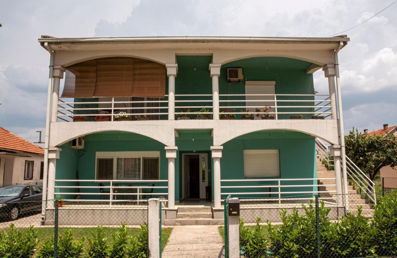Apartment Monica Niksic Luaran gambar
